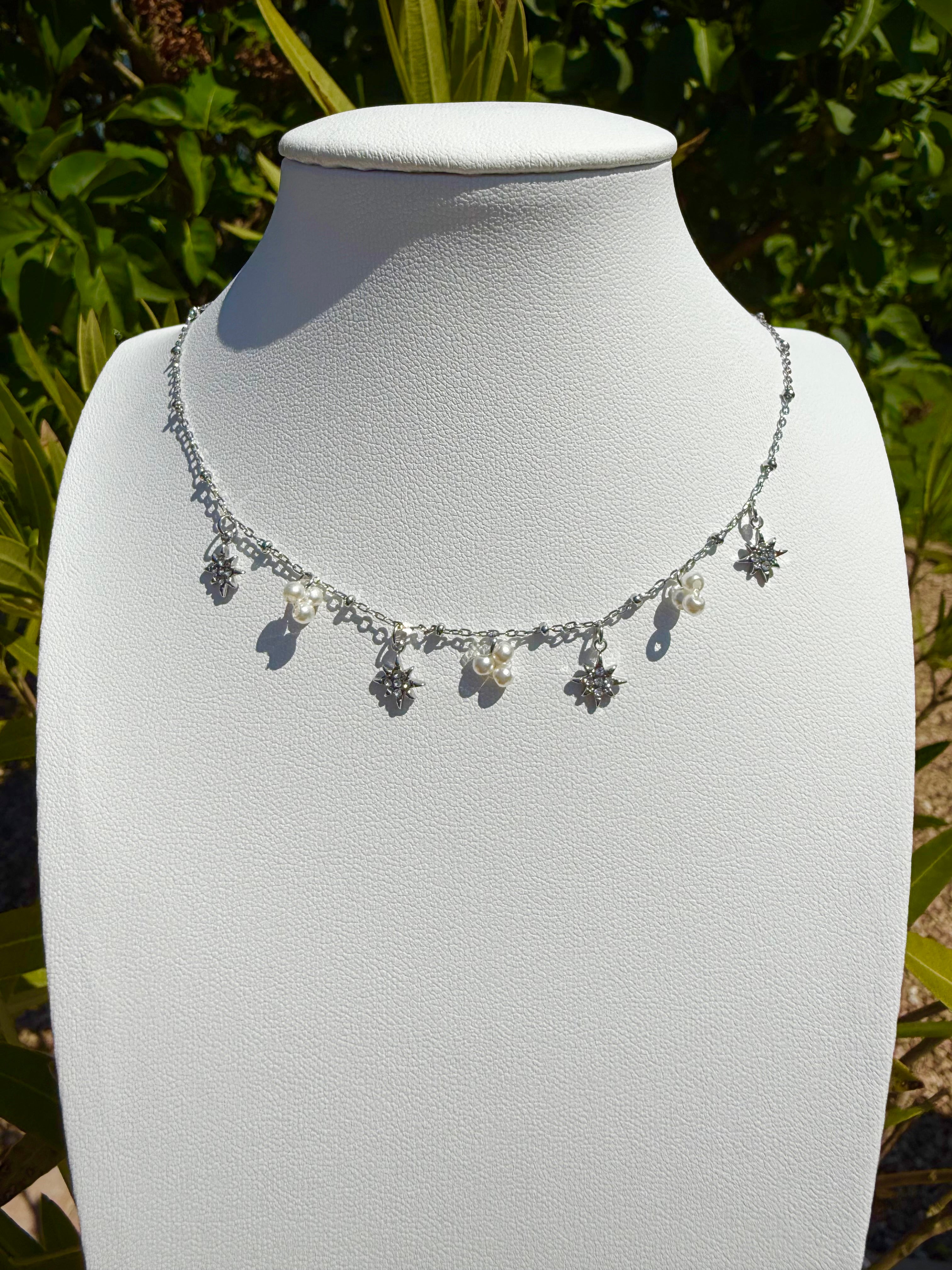 Collier Peony